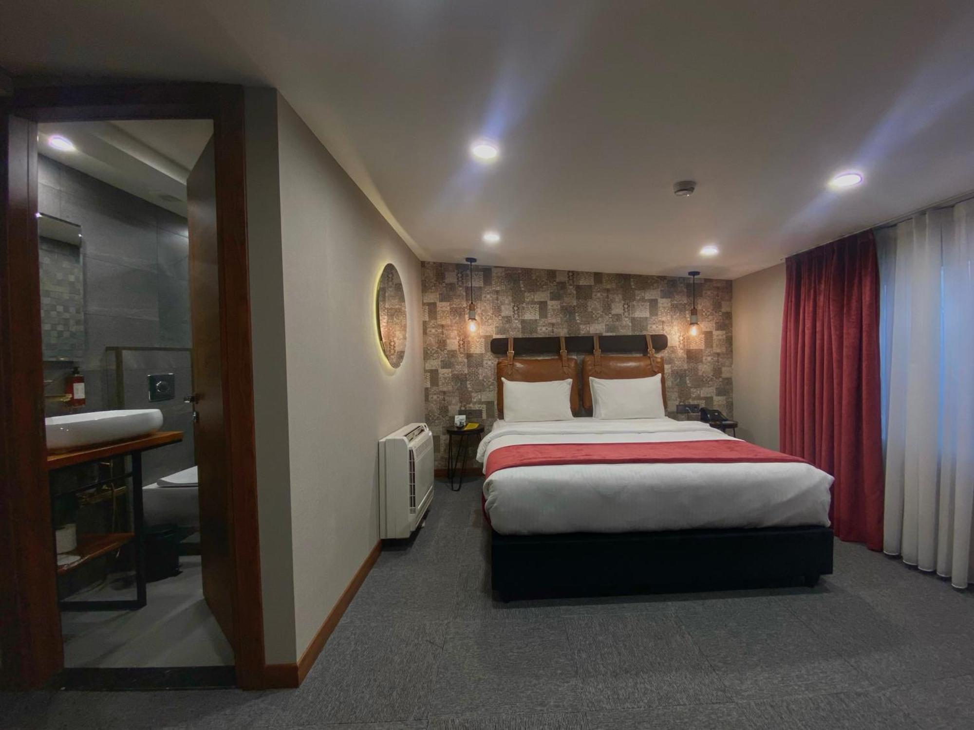 Townhouse Tbilisi Boutique Hotel Exterior photo